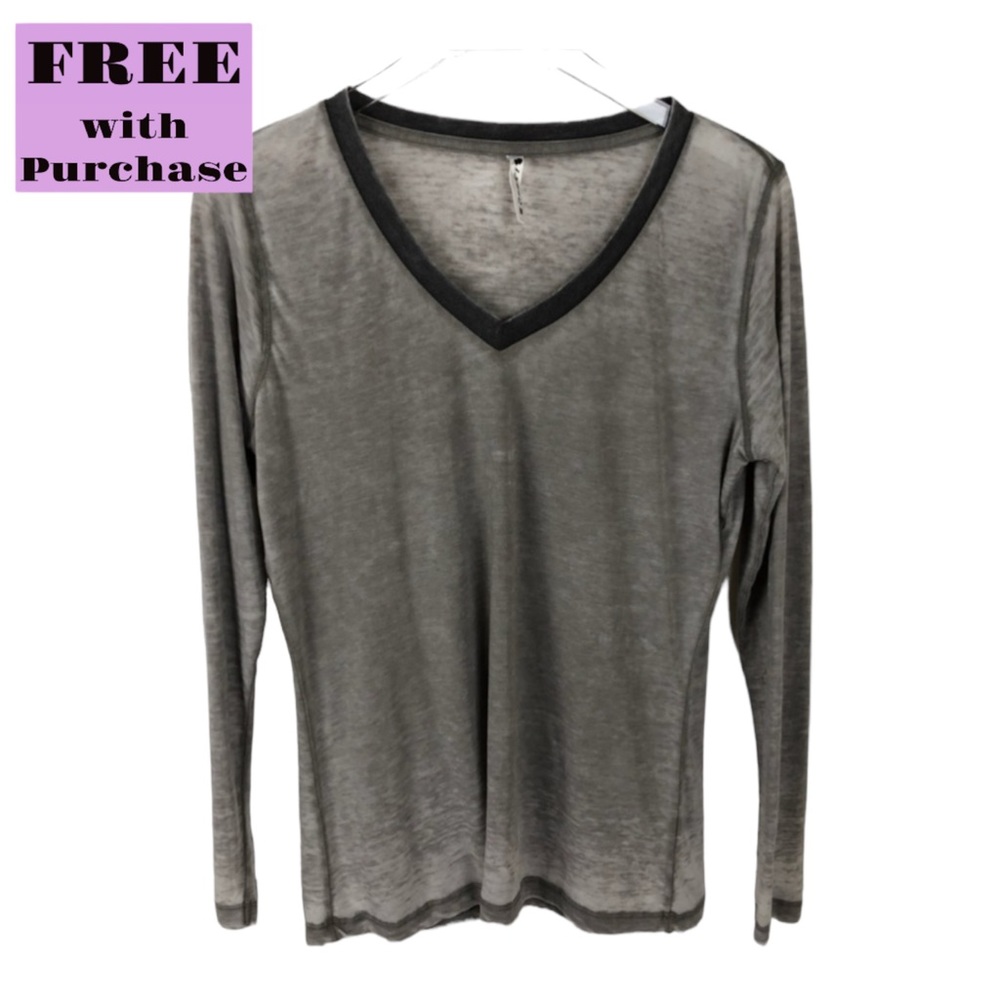 Poof Women's Gray Long Sleeved Top Size M